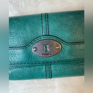 Fossil wallet